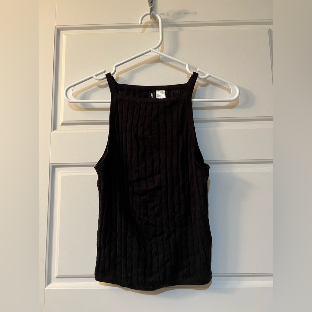 Black vertical knit Divided tank top